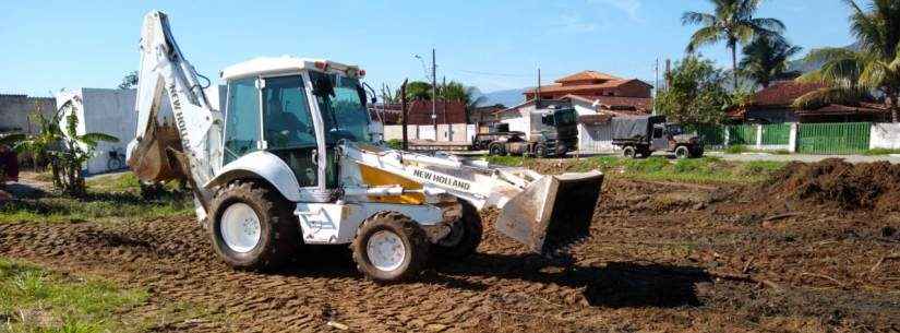 Com apoio do Exército Brasileiro, Prefeitura continua limpeza do Perequê-Mirim
