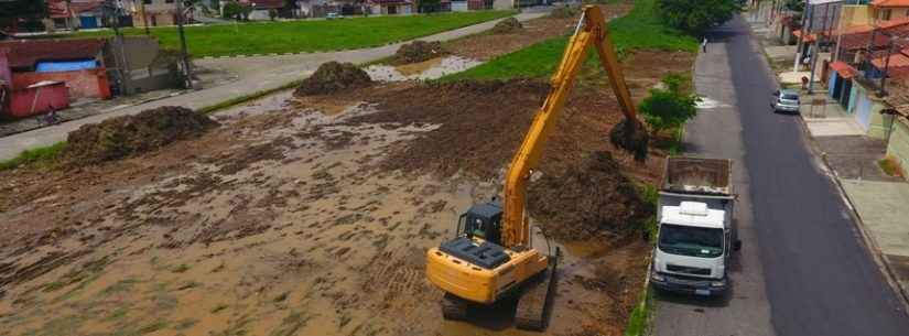 Prefeitura de Caraguatatuba executa drenagem no entorno do futuro Centro de Tradições do Tinga