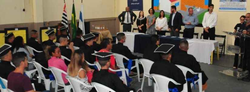 Reeducandos do Centro de Detenção Provisória de Caraguatatuba (CDP) encerram curso de Pedreiro Assentador