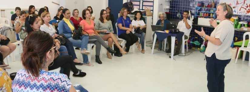 Municípios do Litoral Norte discutem resultados da avaliação do Programa São Paulo pela Primeiríssima Infância em Caraguatatuba
