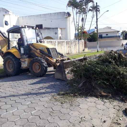 Bota-Fora retira mais de 180 toneladas de resíduos em operação realizada em vários bairros