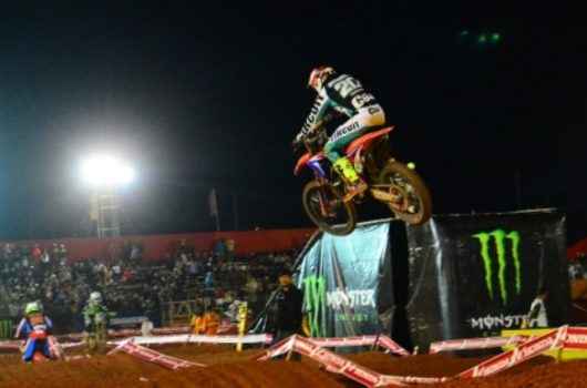 Caraguatatuba arrecada mais de 10 toneladas de arroz e feijão no Arena Cross 2019 Caraguatatuba arrecada mais de 10 toneladas de arroz e feijão no Arena Cross 2019