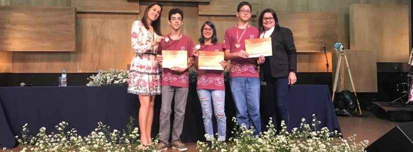 Estudantes de Caraguatatuba recebem premiação da Olimpíada de Matemática