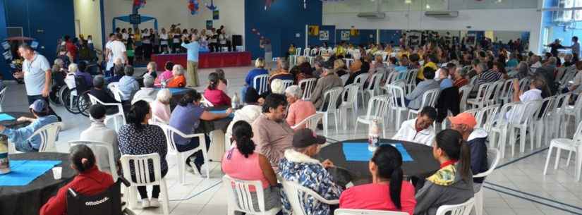 Festa de aniversariantes do mês no Ciapi recorda memórias de Caraguatatuba