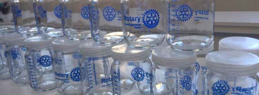 Banco de Leite Humano de Caraguatatuba recebe doação de 100 potes do Rotary Club Caraguatatuba Poiares