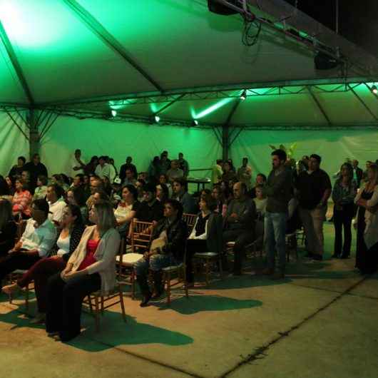 Prefeitura de Caraguatatuba reforça proibição de fumar em eventos cobertos