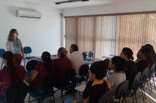 Banco de Alimentos de Caraguatatuba recebe visita de alunos da ETEC Banco de Alimentos de Caraguatatuba recebe visita de alunos da ETEC