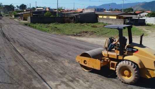 Novo asfalto ecologicamente correto é utilizado em recapeamento no Pegorelli