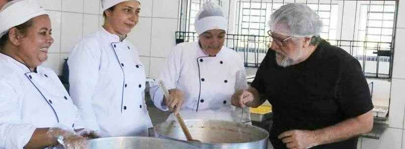 Visita especial: Chef Ravioli prova e aprova prato vencedor do Chef Caraguá