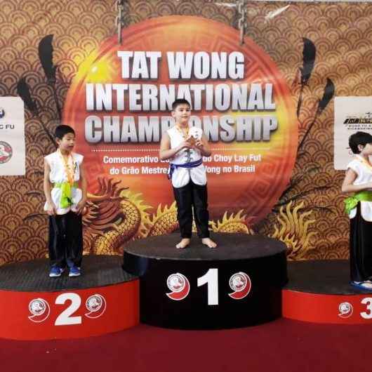 Jovem lutador de Kung Fu conquista medalha de ouro para Caraguatatuba