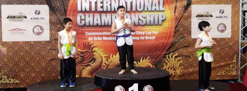 Jovem lutador de Kung Fu conquista medalha de ouro para Caraguatatuba