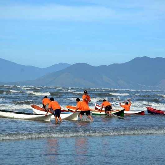 22ª Corrida de Canoa Caiçara tem recorde de inscritos e apoio à inclusão