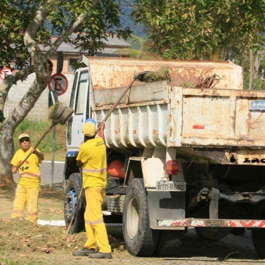 Praça de Eventos do Porto Novo passa por limpeza para receber 16º Festival da Tainha