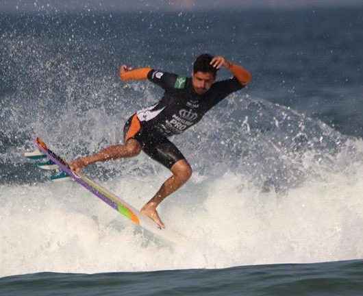 Atleta de Caraguatatuba é destaque em Campeonato de Surf