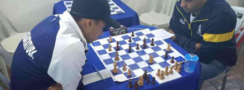 Equipe de Xadrez Masculino de Caraguatatuba é Campeã nos Jogos Regionais