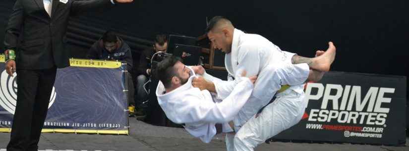Atletas de Caraguatatuba participam de Campeonato Mundial de Jiu Jitsu