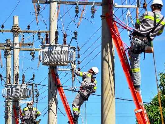 Inscreva-se para o curso de eletricista de redes em Caraguatatuba