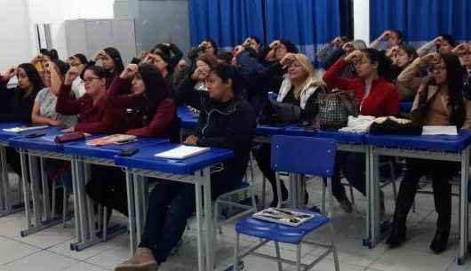 Educação Inclusiva de Caraguatatuba promove curso de Libras e ações lúdicas