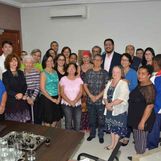 Caraguatatuba implanta Universidade Aberta para terceira idade