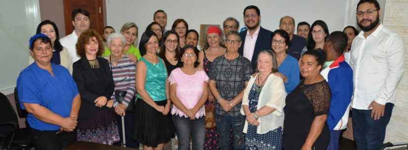 Caraguatatuba implanta Universidade Aberta para terceira idade