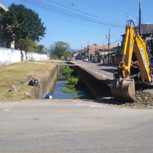 Tinga e Indaiá recebem serviços de drenagem da Prefeitura