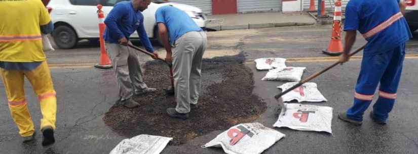 Sesep realiza manutenção de emergência na Avenida Miguel Varlez, no centro