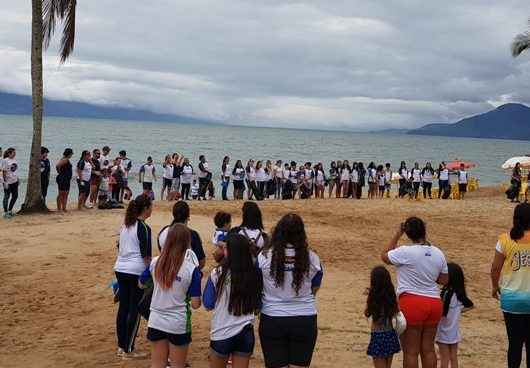 Voluntários retiram mais de 700 Kg de lixo no Dia Mundial de Limpeza de Praia