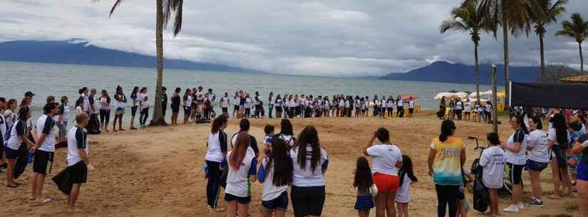 Voluntários retiram mais de 700 Kg de lixo no Dia Mundial de Limpeza de Praia