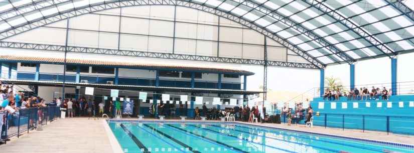 Piscina do Centro Esportivo Municipal recebe campeonato regional de natação