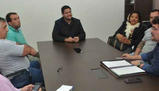 Prefeito se reúne com representantes do Perequê Mirim para discutir sobre segurança pública