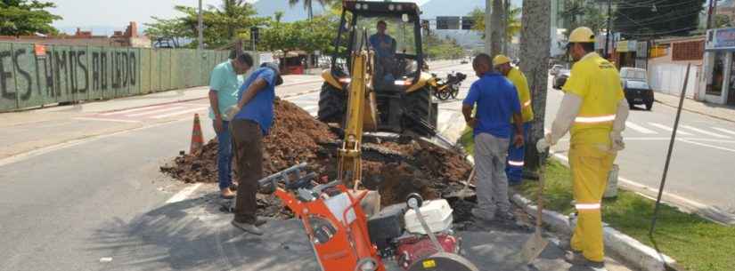 Prefeitura realiza manutenção de ponte na região do Camaroeiro