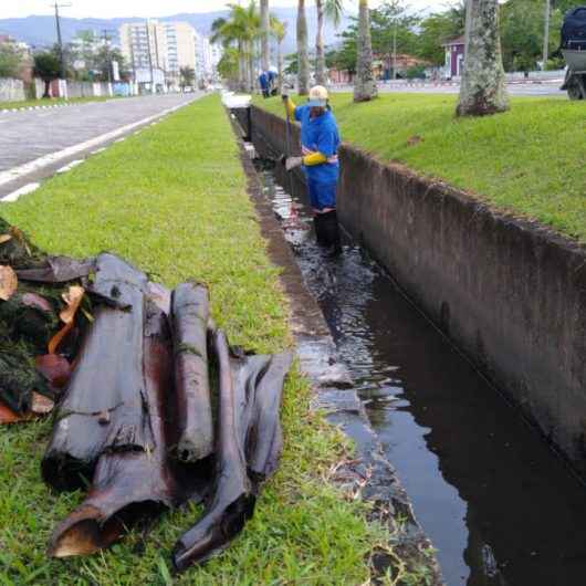 Serviço de limpeza de galeria é realizada no Indaiá