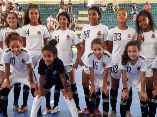 Time de futsal feminino de Caraguatatuba permanece na liderança do Campeonato LISFUTS