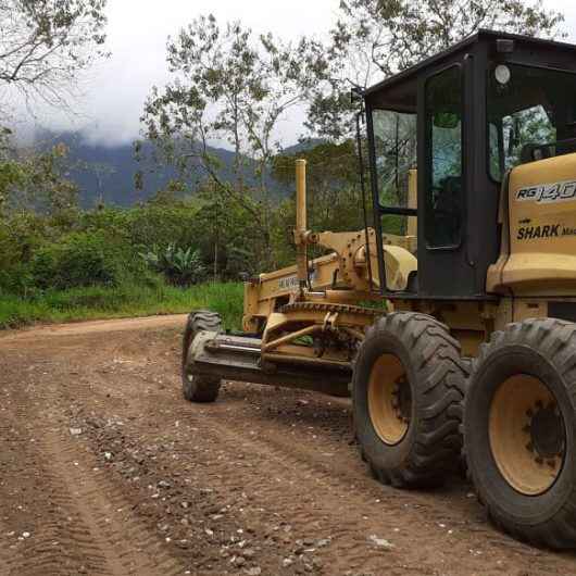 Prefeitura utiliza material ecologicamente correto para nivelamento de ruas no Morada do Mar