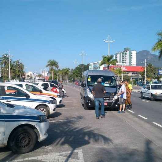 Prefeitura de Caraguatatuba intensifica fiscalização em veículos de turismo