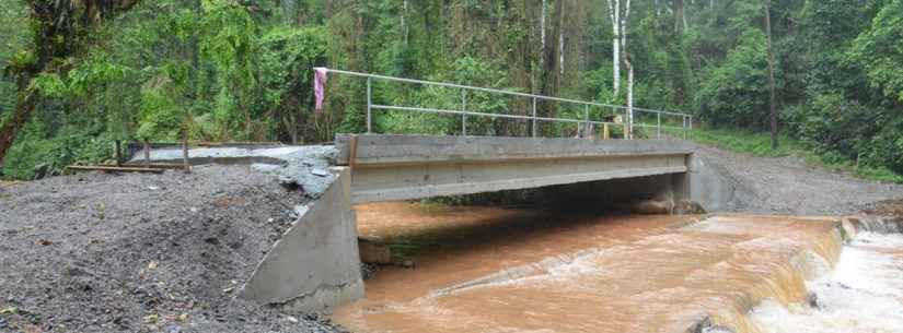 Construção de ponte no Poço da Anta avança e passa por primeiro teste com cheia do rio