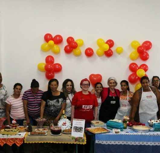 Oficina Ceia de Natal encerra cursos da Prefeitura de Caraguatatuba e SESI para moradores do Nova Caraguá II