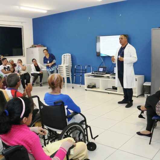 Palestra destaca que câncer de próstata atinge 62% de homens acima de 65 anos de idade