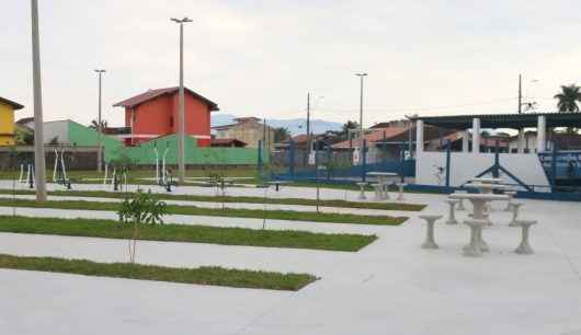 Prefeitura inaugura Praça do Idoso e Ecoponto Massaguaçu