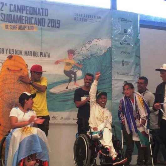 Paratletas de Caraguatatuba garantem vice-campeonato no Surf Adaptado na Argentina