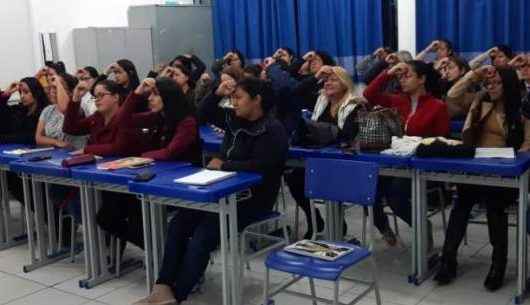 Aprovada a criação de 100 cargos efetivos de psicopedagogo e professor bilíngue Libras/Língua Portuguesa em Caraguatatuba