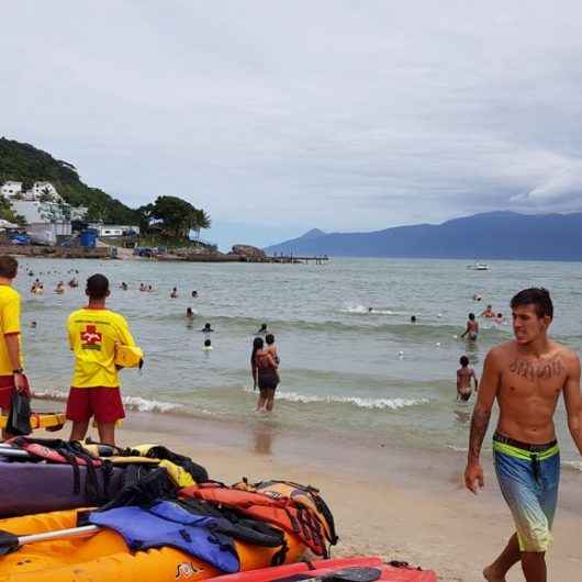 Prefeitura de Caraguatatuba quer padronização dos trabalhos de atividades náuticas na Martim de Sá
