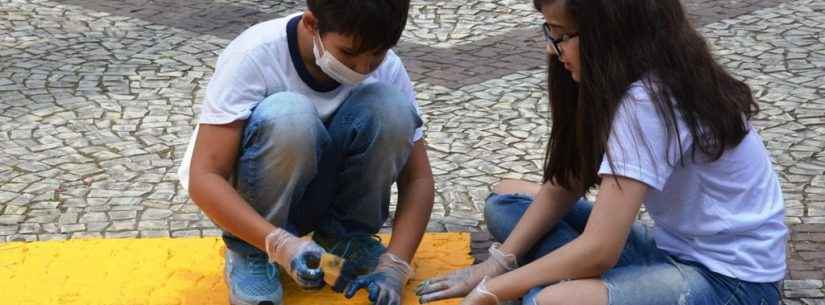 Praça Diógenes Ribeiro de Lima recebe ação do projeto ‘Arte em Bueiros’