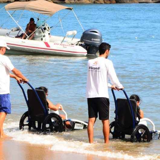 Praia Acessível: Caraguatatuba garante atividades gratuitas para pessoas com deficiência e idosos