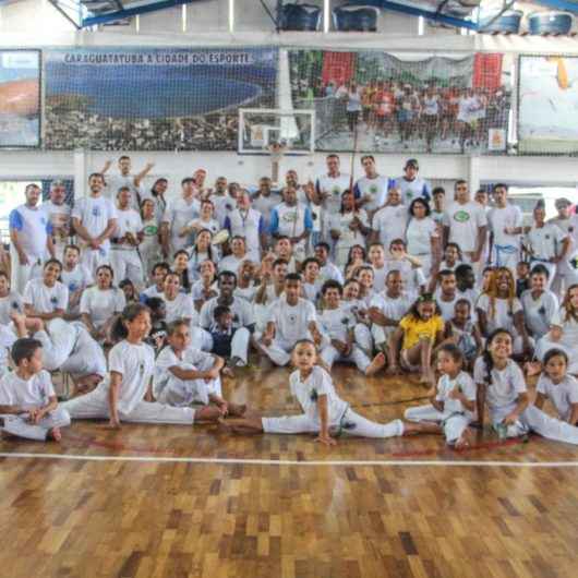 Alunos de capoeira se formam no Cemug em encontro que reuniu professores e mestres