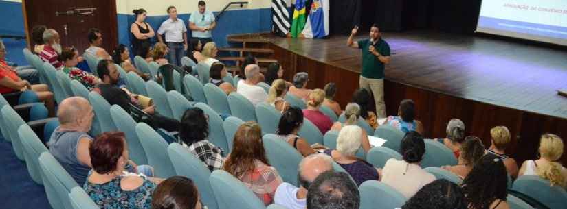 Artesãos da Praça Diógenes Ribeiro de Lima  aprovam mudança para novo local em janeiro