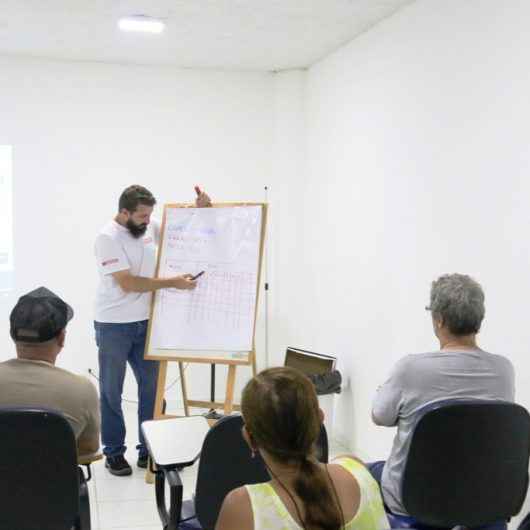 Fundo Social e Senai iniciam curso de Instalador de Drywall em Caraguatatuba