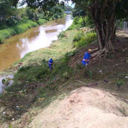 Mutirão de Limpeza é realizado nas margens do Rio Santo Antônio