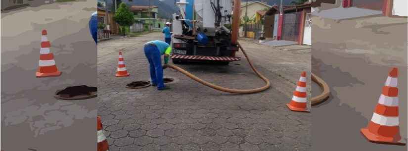 Sabesp executa manutenções preventivas em redes de esgotos em Caraguatatuba