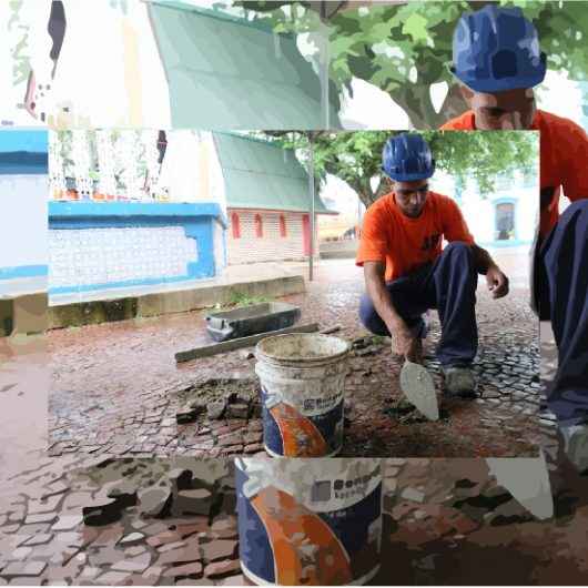 Prefeitura realiza manutenção de pedras portuguesas em praças, calçadão e orla da praia